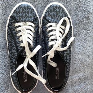 Michael Kors black shoe